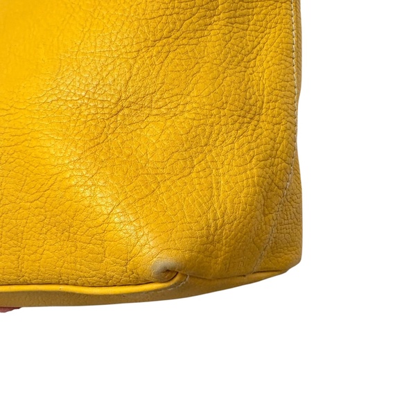 Prada yellow leather should bag authentic - Picture 12 of 16
